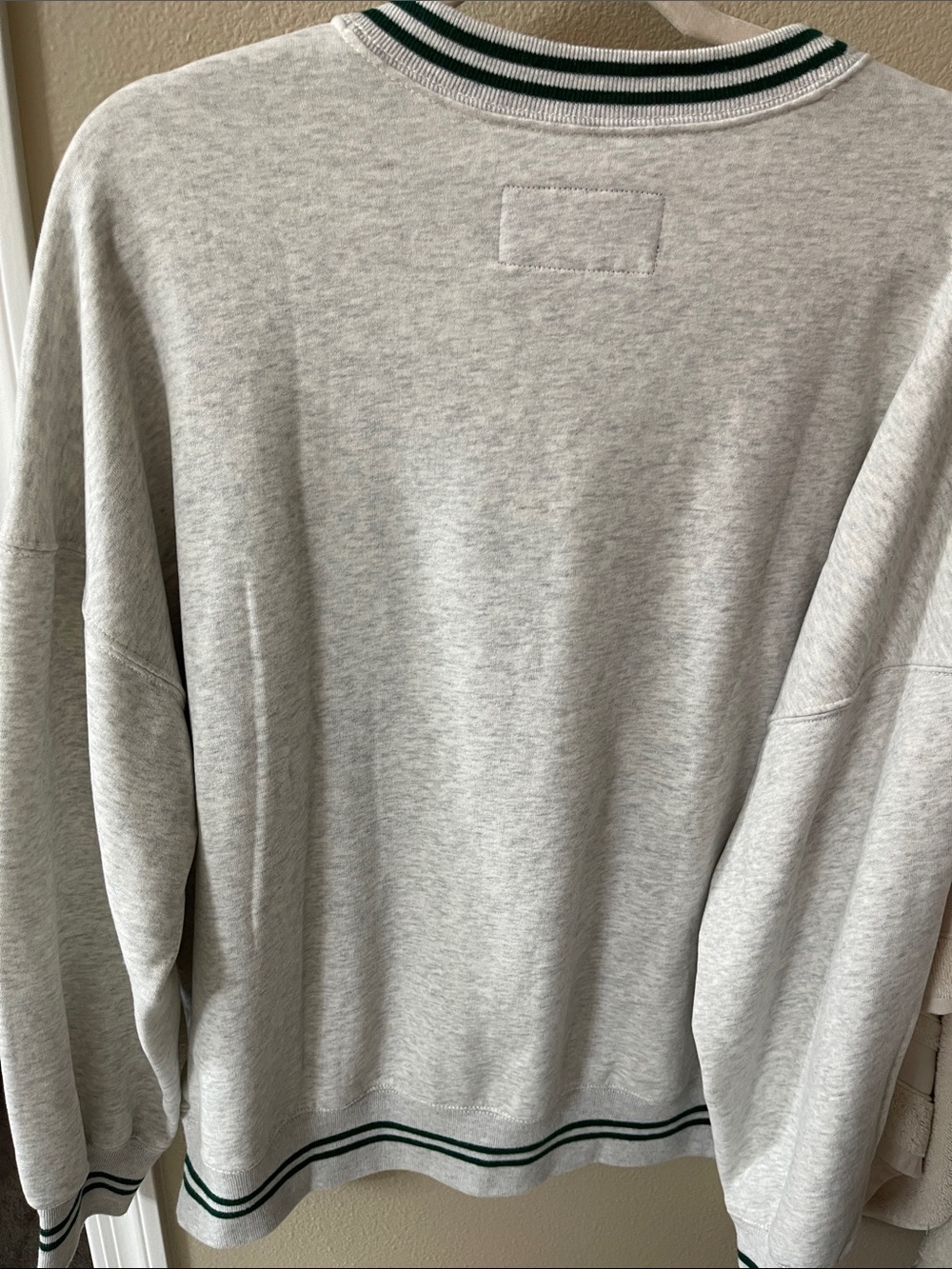 Abercrombie & Fitch Gray Crewneck Sweatshirt with Green Bay Packers Team - Picture 5 of 10